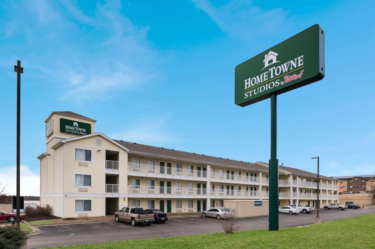 Hometowne Studios By Red Roof Kansas City - Worlds Of Fun Exterior foto